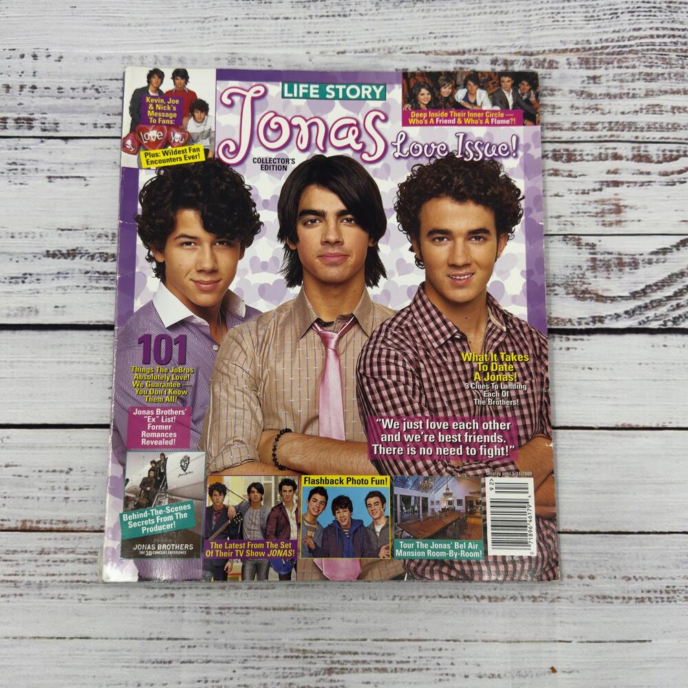Jonas Brothers Collector's Edition: Life Story Jonas Love Issue